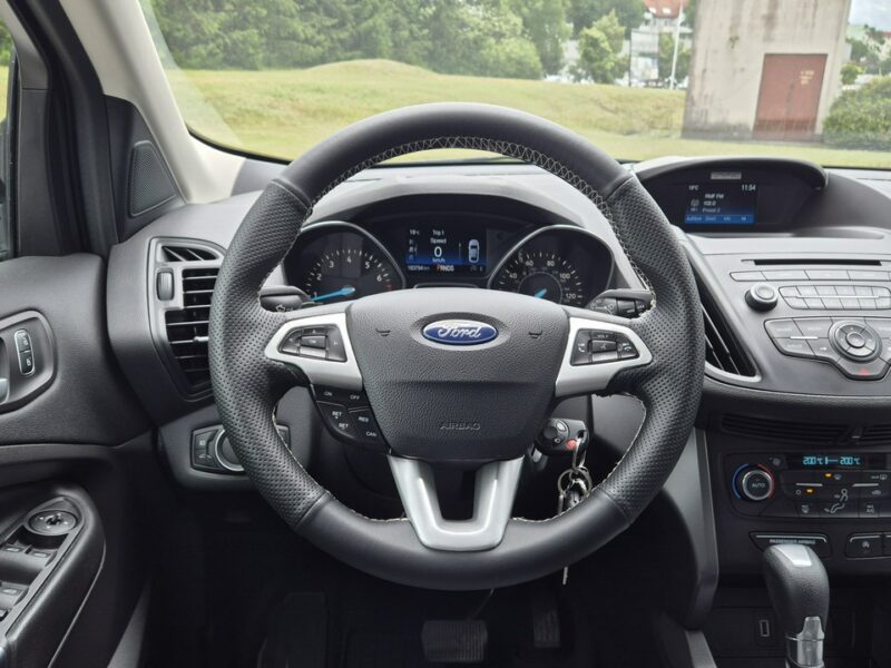 Ford Escape II (2008-)
