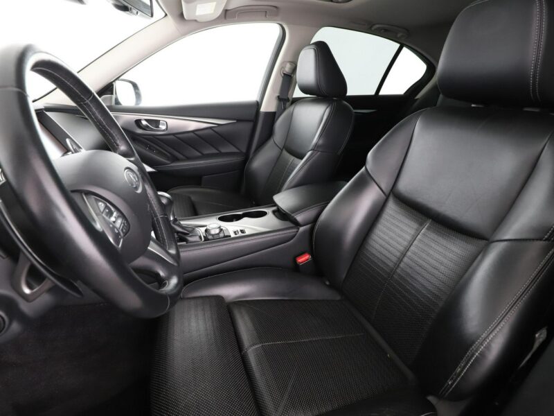 Infiniti Q50 4x4 aut. HEV skóra navi el. sterowane i grzane fotele kamera i czujnik