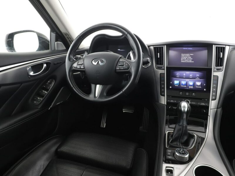Infiniti Q50 4x4 aut. HEV skóra navi el. sterowane i grzane fotele kamera i czujnik