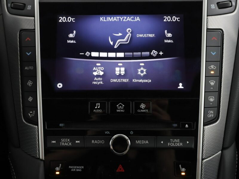 Infiniti Q50 4x4 aut. HEV skóra navi el. sterowane i grzane fotele kamera i czujnik