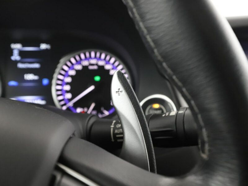 Infiniti Q50 4x4 aut. HEV skóra navi el. sterowane i grzane fotele kamera i czujnik