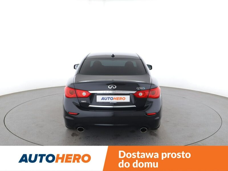 Infiniti Q50 4x4 aut. HEV skóra navi el. sterowane i grzane fotele kamera i czujnik