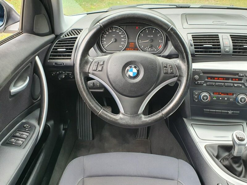 BMW 118 LCI # 2.0i 143KM # Climatronic # PDC # Udokumentowany Przebieg # IGŁA E87 (2004-2013)