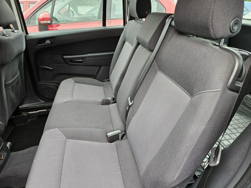 Opel Zafira 7 Foteli / Klimatyzacja / Czujniki parkowania / Komputer B (2005-2011)