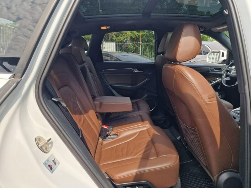 Audi Q5 2.0 TFSI 224 KM, Quattro, Panorama, Kamera, Bluetooth, LED, Nawigacja 8R (2008-)