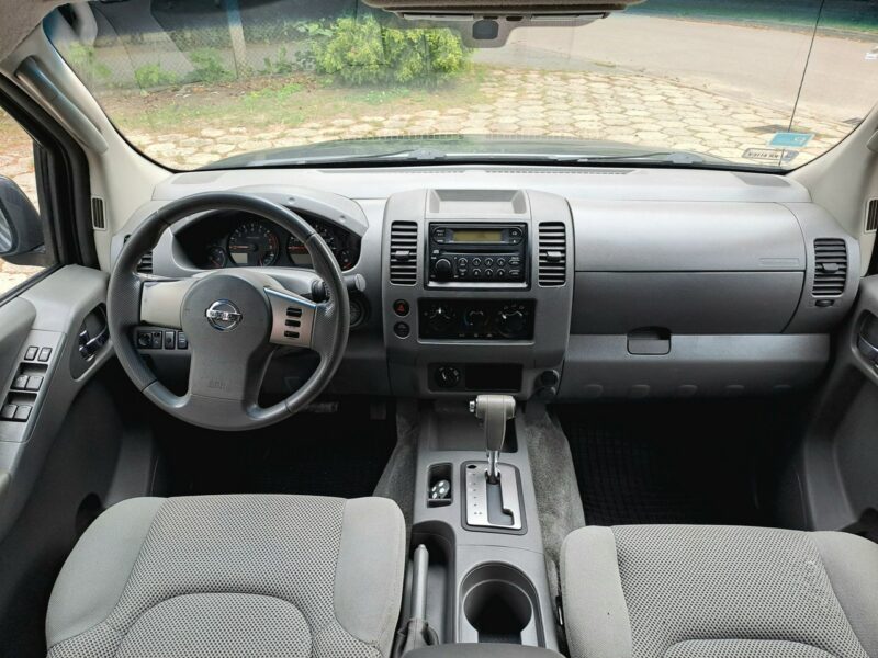 Nissan Frontier 4.0 V6 LPG 4x4 II (2004-)