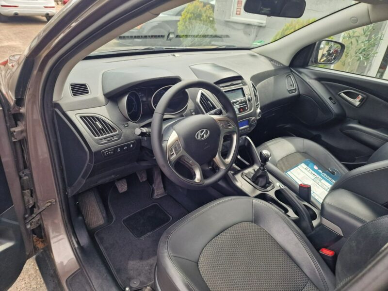 Hyundai ix35 2.0 CRDI 136 KM, Klucz Zbliżeniowy, Bluetooth, Klimatyzacja, Alufelgi