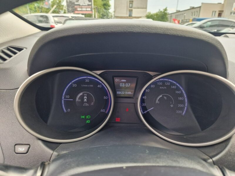 Hyundai ix35 2.0 CRDI 136 KM, Klucz Zbliżeniowy, Bluetooth, Klimatyzacja, Alufelgi