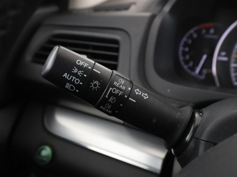Honda CR-V Elegance niski przebieg ks.serwisowa grzane fotele PDC-kamera hak IV (2012-2018)