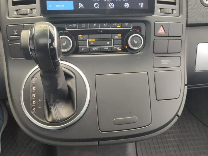 Volkswagen Multivan Long bogata opcja 4x4 nowy silnik Gwarancja