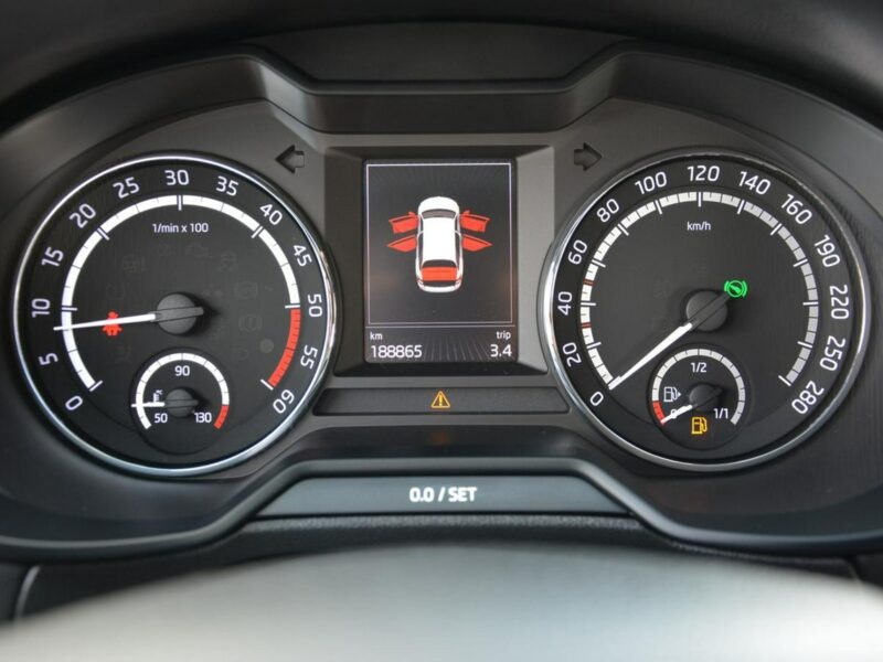 Škoda Octavia 2.0TDI(184KM) VRS Duża Navi Bi-Xenon Ledy pół-Skóry el.klapa 2xParkt III (2013-)