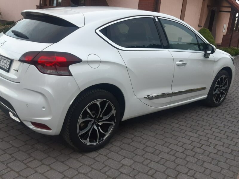 DS Automobiles DS 4 DS4 automobiles Sport Chic 1,6 THP I (2010-2018)