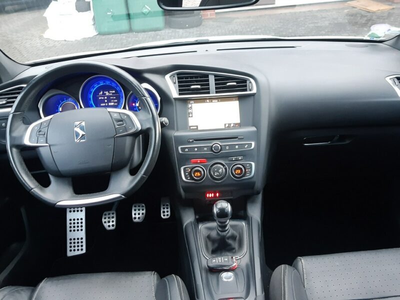 DS Automobiles DS 4 DS4 automobiles Sport Chic 1,6 THP I (2010-2018)