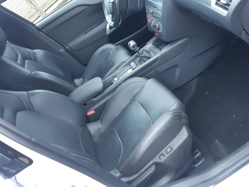DS Automobiles DS 4 DS4 automobiles Sport Chic 1,6 THP I (2010-2018)