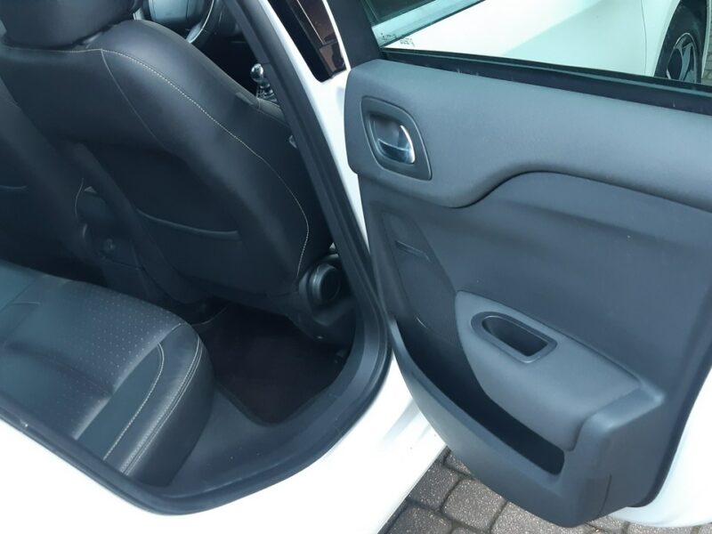 DS Automobiles DS 4 DS4 automobiles Sport Chic 1,6 THP I (2010-2018)