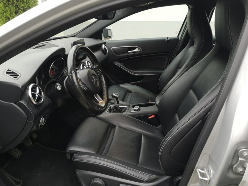 Mercedes A 180 1,6 16v 122KM Klimatronik Navigacja Alu Skóra Gwarancja W176 (2012-)