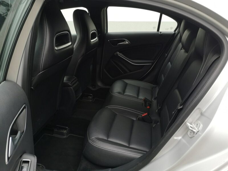 Mercedes A 180 1,6 16v 122KM Klimatronik Navigacja Alu Skóra Gwarancja W176 (2012-)