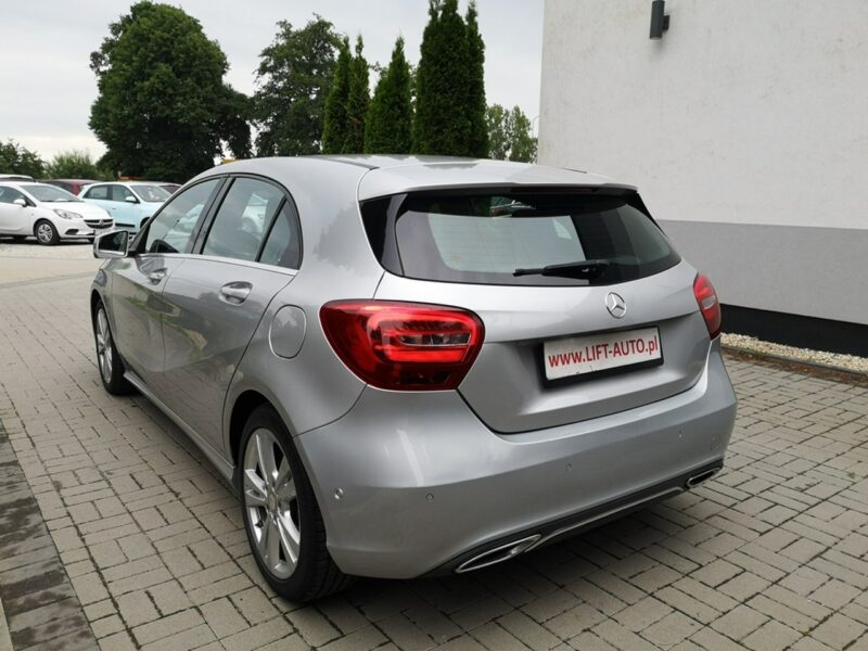 Mercedes A 180 1,6 16v 122KM Klimatronik Navigacja Alu Skóra Gwarancja W176 (2012-)