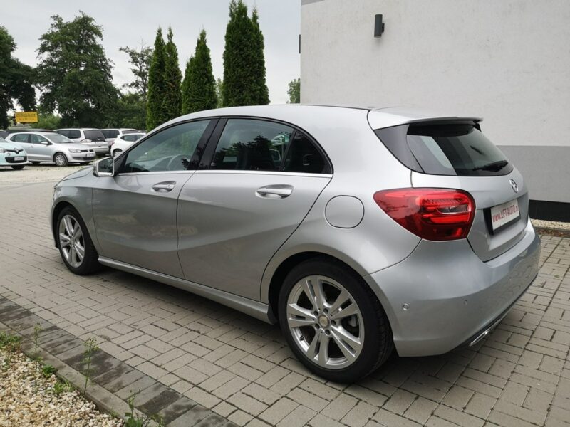 Mercedes A 180 1,6 16v 122KM Klimatronik Navigacja Alu Skóra Gwarancja W176 (2012-)