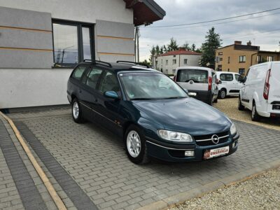 Opel Omega 2,5 v6 *automat* napęd tył *welury* B (1994-1999)