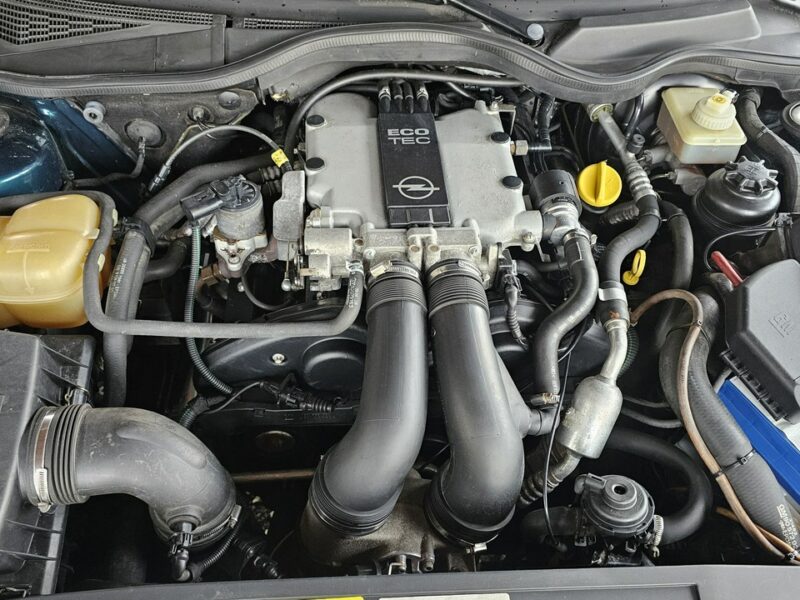 Opel Omega 2,5 v6 *automat* napęd tył *welury* B (1994-1999)