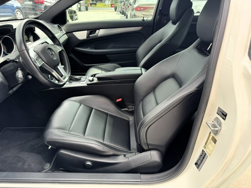 Mercedes C 250 AMG, Oryginalny przebieg, Panorama dach otwierana, LED W204 (2007-2014)