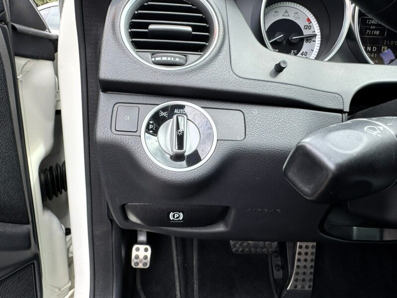 Mercedes C 250 AMG, Oryginalny przebieg, Panorama dach otwierana, LED W204 (2007-2014)