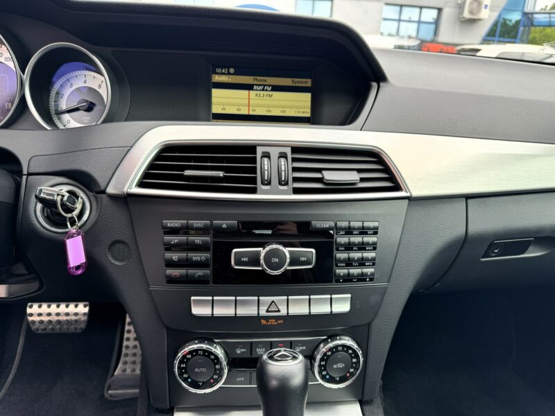 Mercedes C 250 AMG, Oryginalny przebieg, Panorama dach otwierana, LED W204 (2007-2014)
