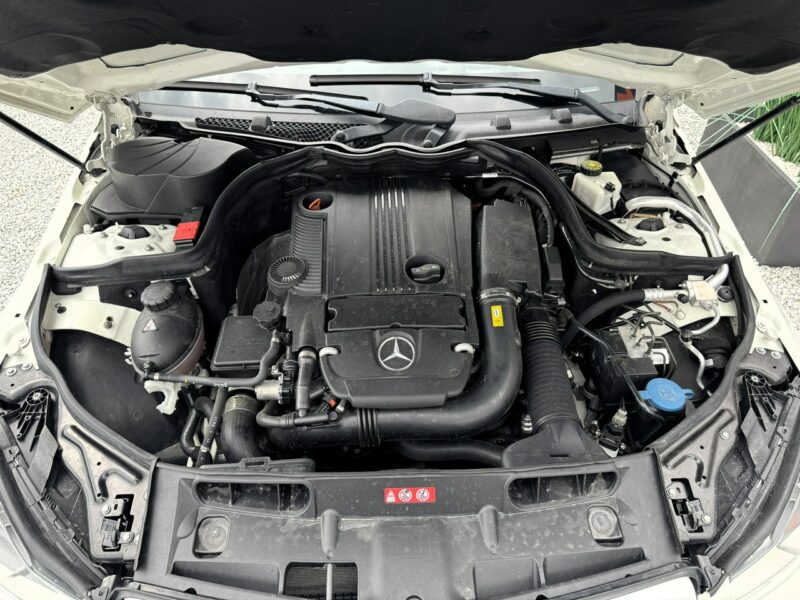 Mercedes C 250 AMG, Oryginalny przebieg, Panorama dach otwierana, LED W204 (2007-2014)