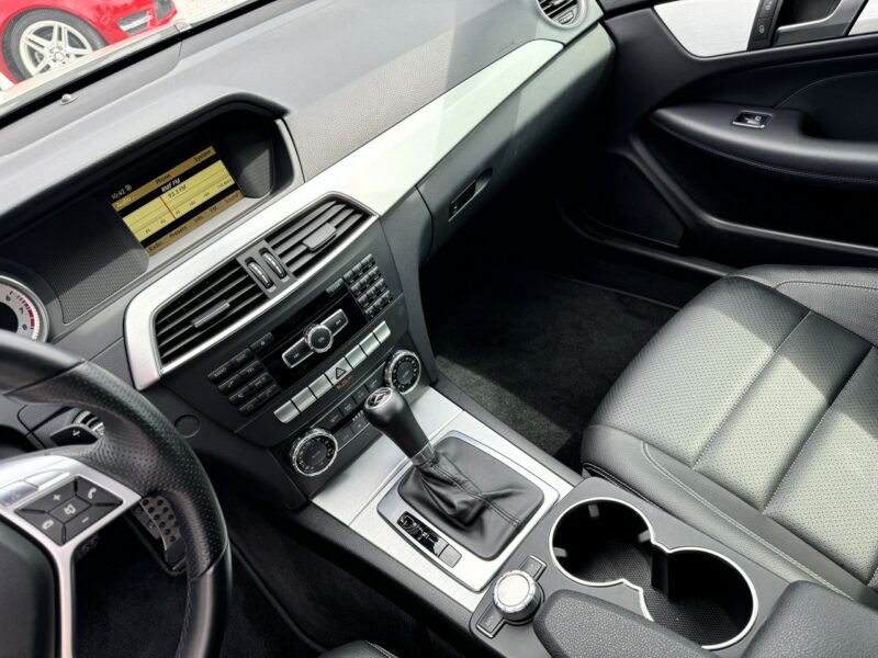 Mercedes C 250 AMG, Oryginalny przebieg, Panorama dach otwierana, LED W204 (2007-2014)