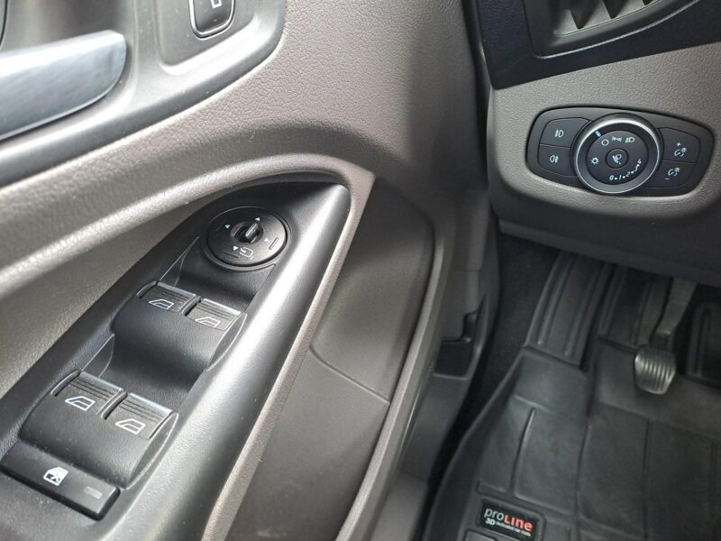 Ford Grand Tourneo Connect 1,5EcoBlue 120KM Titanium 5 os. hak gwarancja S89486
