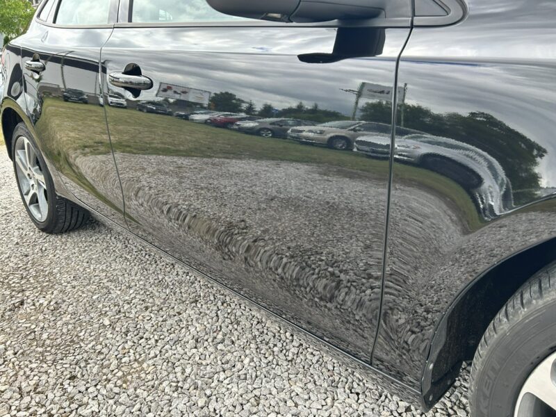Volvo V40 Super stan II (2012-)