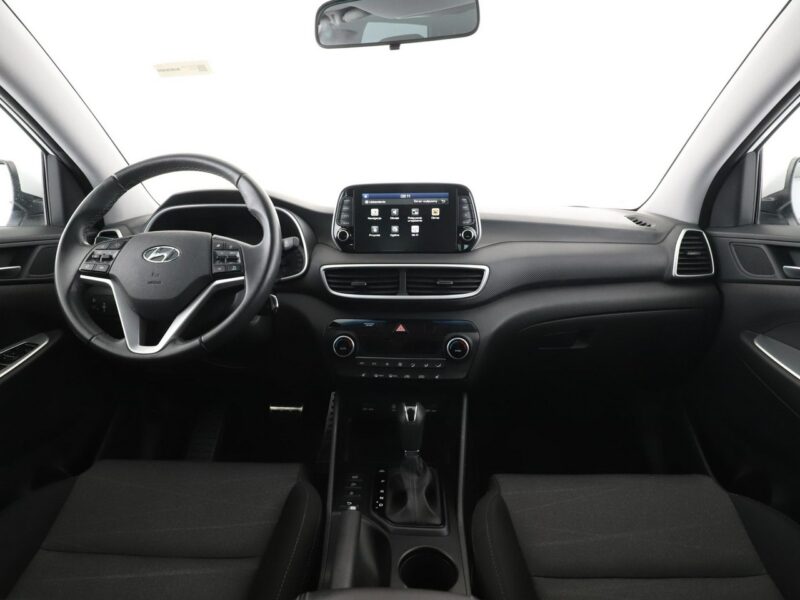 Hyundai Tucson 177KM Automat Navi Automatyczna klimatyzacja Podgrzewane fotele Czujni III (2015-2020)