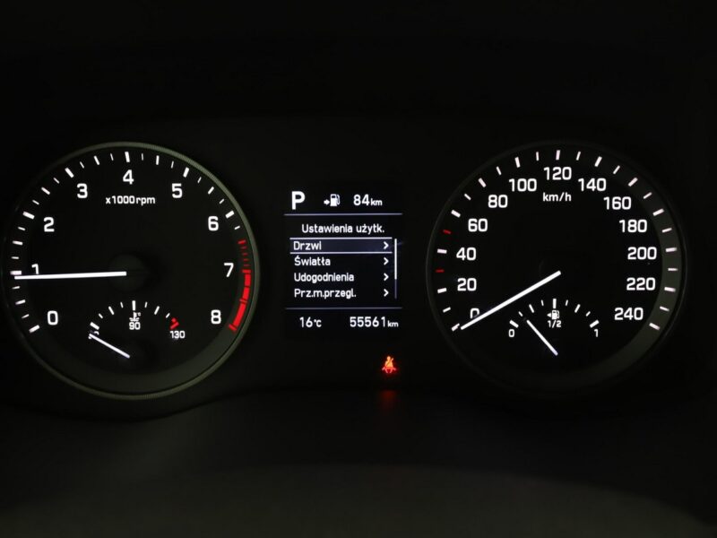 Hyundai Tucson 177KM Automat Navi Automatyczna klimatyzacja Podgrzewane fotele Czujni III (2015-2020)
