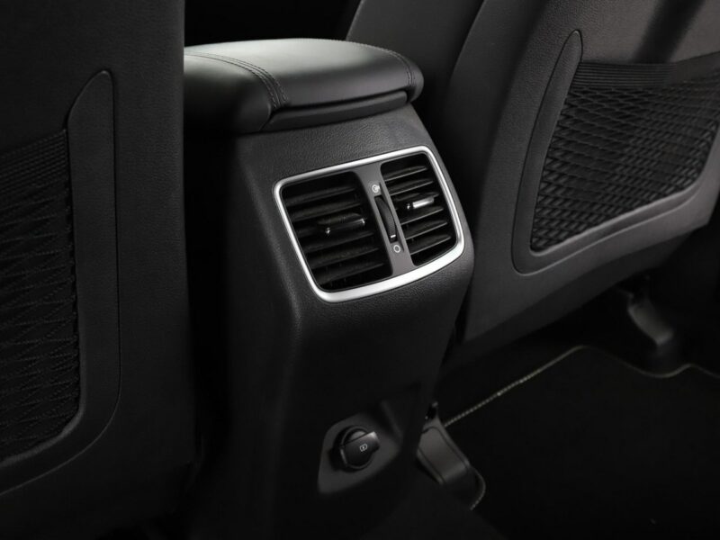 Hyundai Tucson 177KM Automat Navi Automatyczna klimatyzacja Podgrzewane fotele Czujni III (2015-2020)