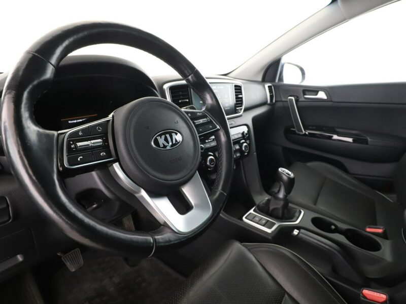 Kia Sportage Navi Kamera cofania Automatyczna klimatyzacja Podgrzewane fotele Bluet IV (2016-2021)