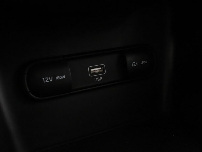 Kia Sportage Navi Kamera cofania Automatyczna klimatyzacja Podgrzewane fotele Bluet IV (2016-2021)