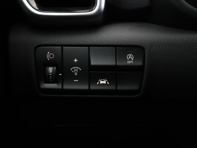 Kia Sportage Navi Kamera cofania Automatyczna klimatyzacja Podgrzewane fotele Bluet IV (2016-2021)