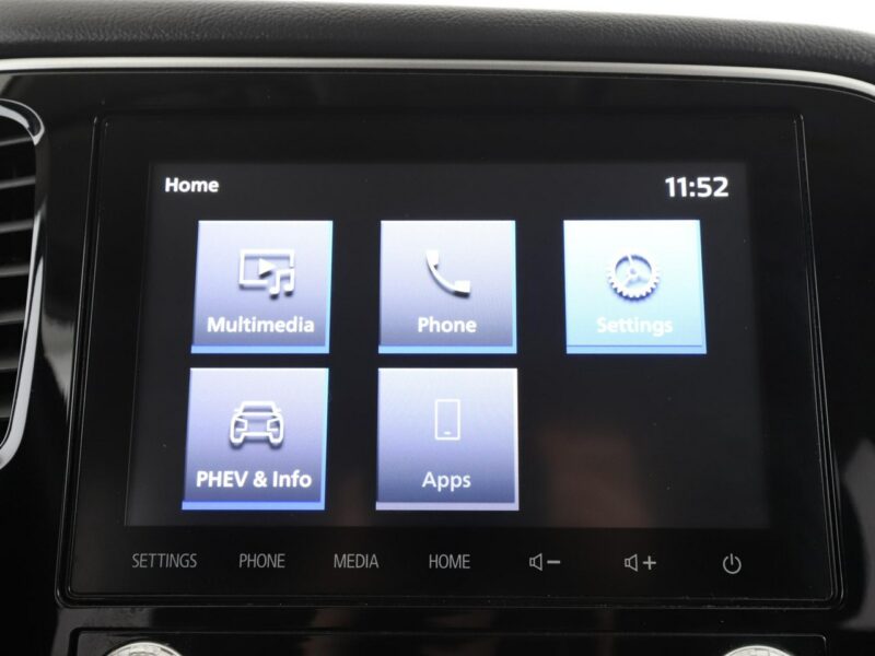 Mitsubishi Outlander PHEV 4x4 automat navi kamera grzane fotele hak tempomat III (2012-)