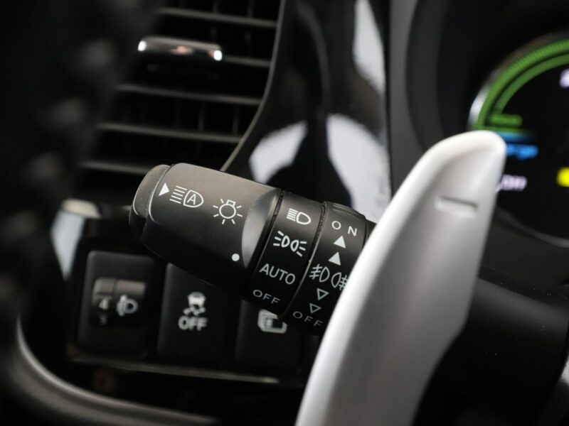 Mitsubishi Outlander PHEV 4x4 automat navi kamera grzane fotele hak tempomat III (2012-)