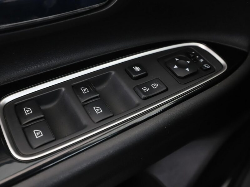 Mitsubishi Outlander PHEV 4x4 automat navi kamera grzane fotele hak tempomat III (2012-)