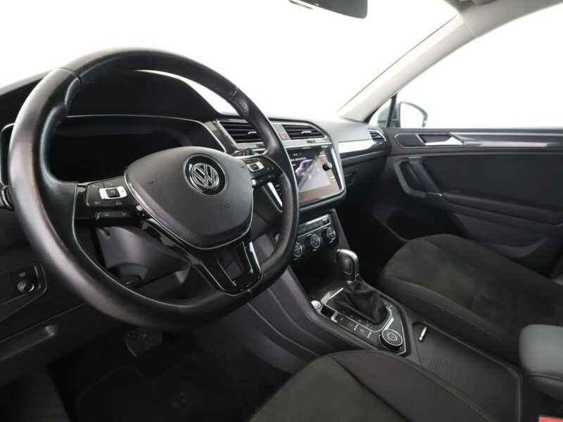 Volkswagen Tiguan GRATIS! Pakiet Serwisowy o wartości 700 zł! II (2016-2024)