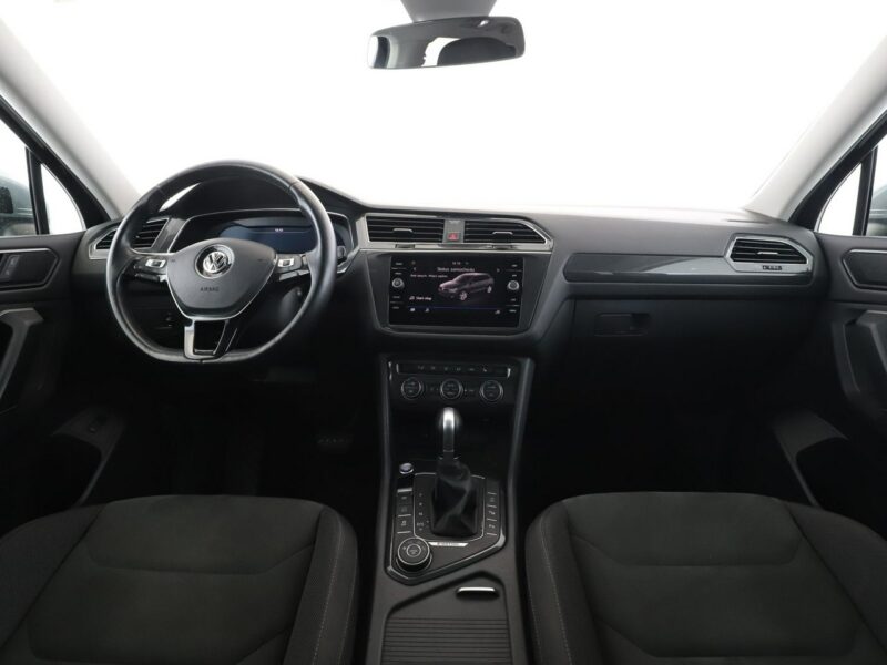 Volkswagen Tiguan GRATIS! Pakiet Serwisowy o wartości 700 zł! II (2016-2024)