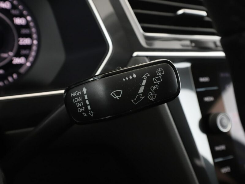 Volkswagen Tiguan GRATIS! Pakiet Serwisowy o wartości 700 zł! II (2016-2024)