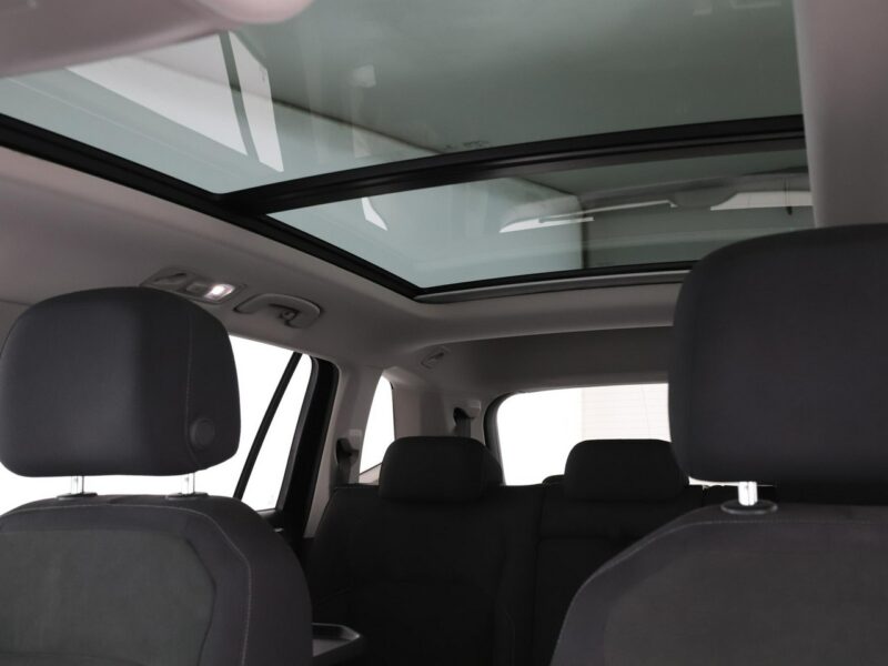 Volkswagen Tiguan GRATIS! Pakiet Serwisowy o wartości 700 zł! II (2016-2024)
