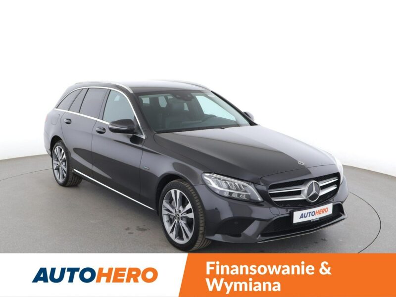 Mercedes C 300 FV23 C300de PHEV LIFT Avantgarde Navi Grzane Fotele Virtual Kamera LED W205 (2014-2021)