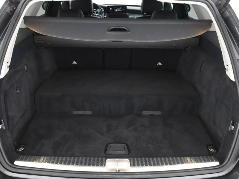 Mercedes C 300 FV23 C300de PHEV LIFT Avantgarde Navi Grzane Fotele Virtual Kamera LED W205 (2014-2021)