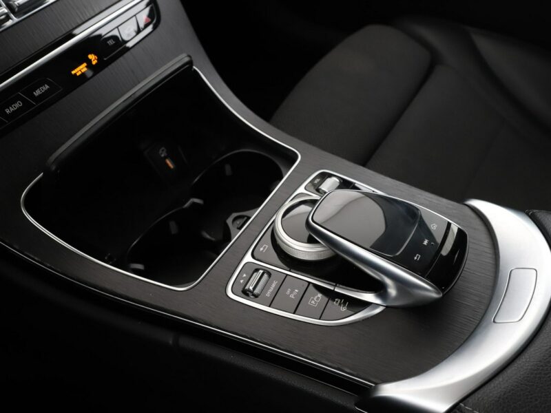 Mercedes C 300 FV23 C300de PHEV LIFT Avantgarde Navi Grzane Fotele Virtual Kamera LED W205 (2014-2021)