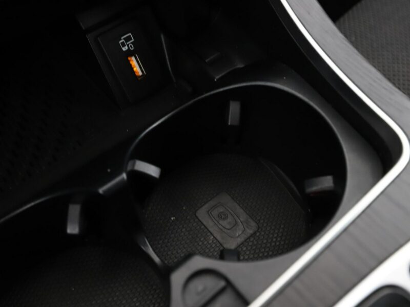 Mercedes C 300 FV23 C300de PHEV LIFT Avantgarde Navi Grzane Fotele Virtual Kamera LED W205 (2014-2021)