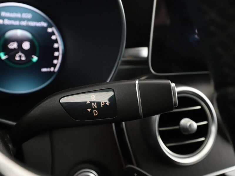 Mercedes C 300 FV23 C300de PHEV LIFT Avantgarde Navi Grzane Fotele Virtual Kamera LED W205 (2014-2021)
